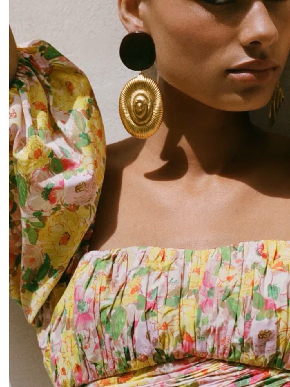 Zara shell gold burgundy earrings